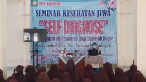 Read more about the article Seminar Kesehatan Jiwa “Self Diagnose” Bagi Guru Pesantren Ibnu Taimiyah