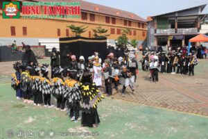Read more about the article Pertunjukan Seni Santri RA “Penyerangan Kota Mekkah Oleh Pasukan Gajah”