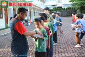 Read more about the article Kegiatan Liburan Santri Kelas 5 MI Ibnu Taimiyah